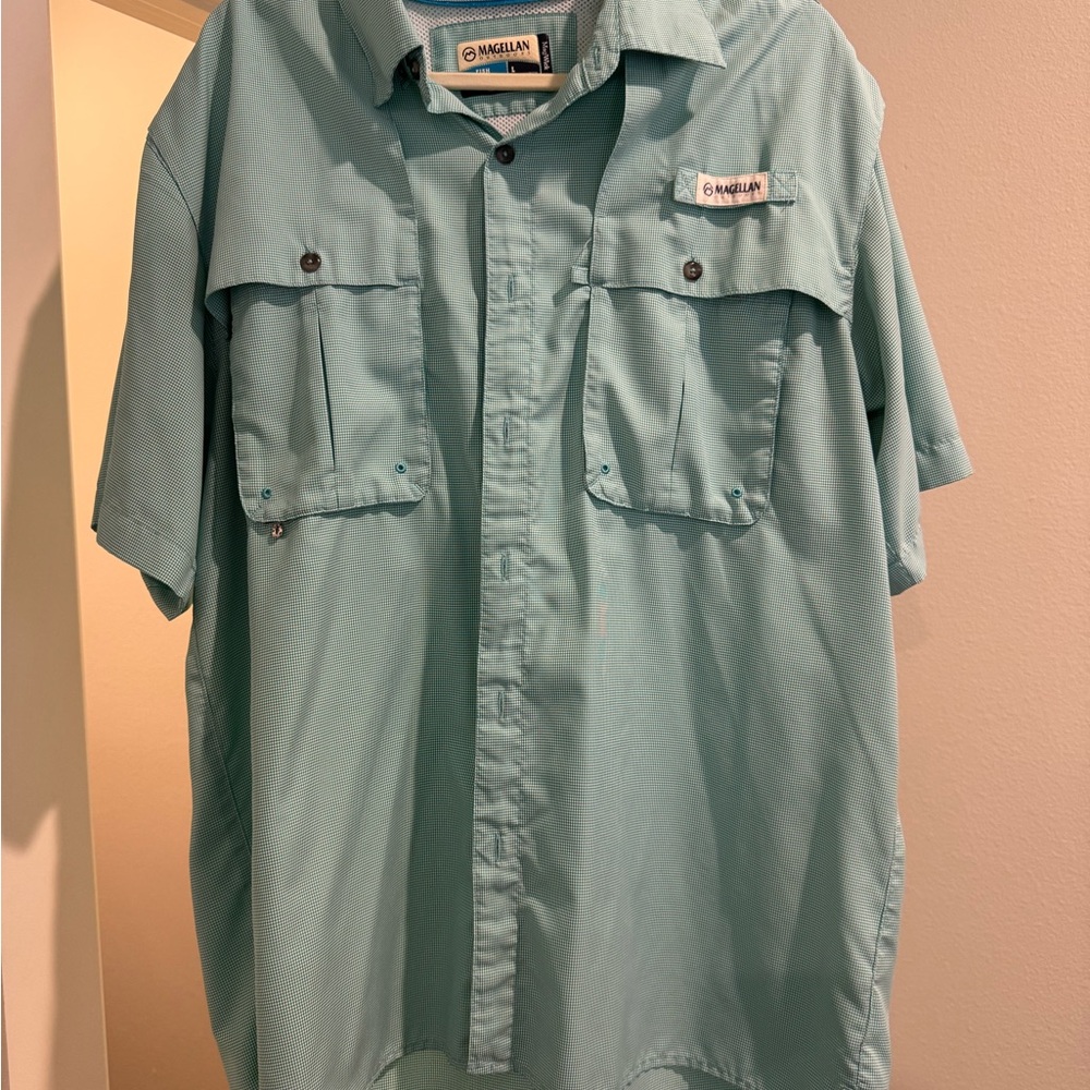 Magellan Outdoors Men's Blue Short Sleeve Shirt